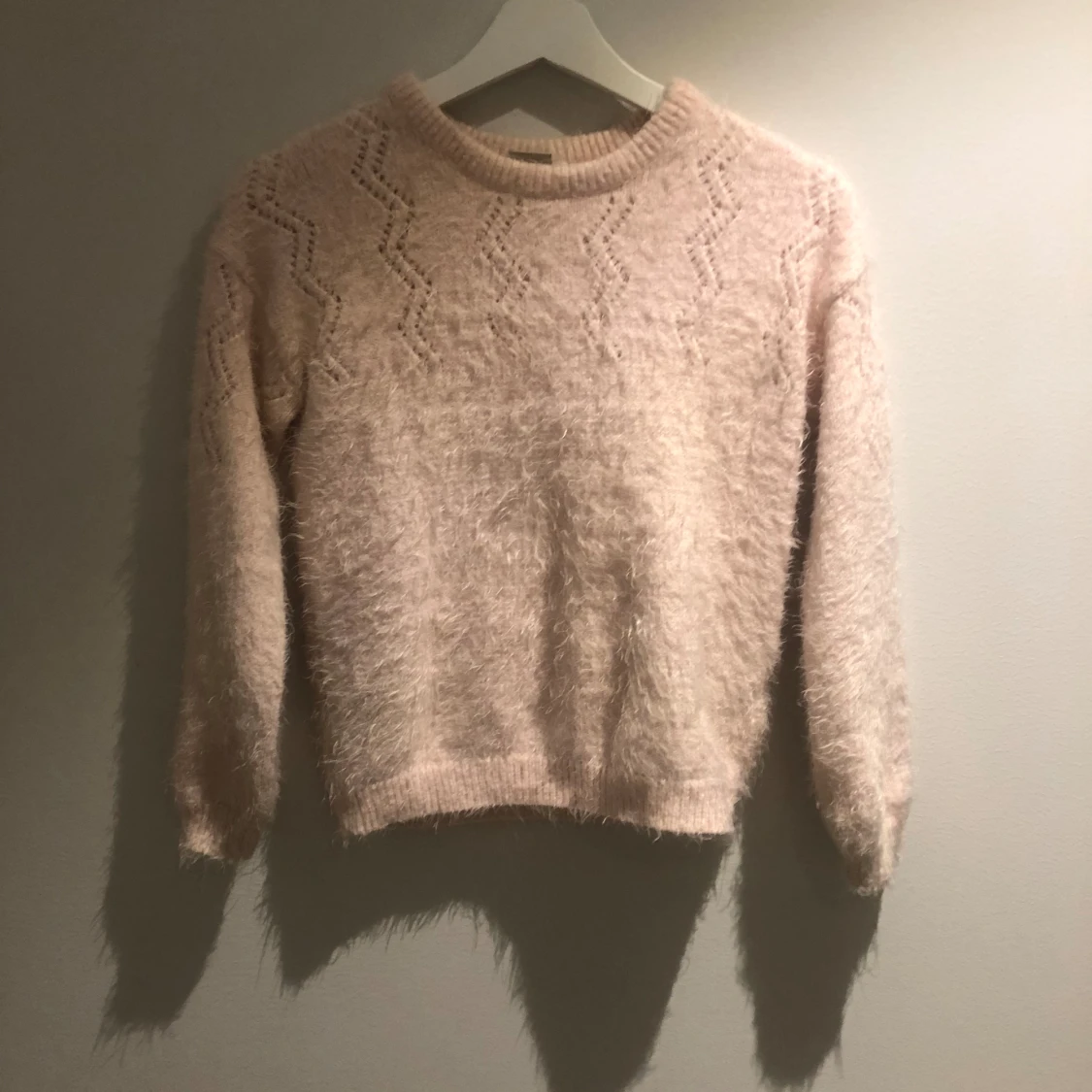 Rosa stickad tröja stlk 11-12år (142-152)) - 90