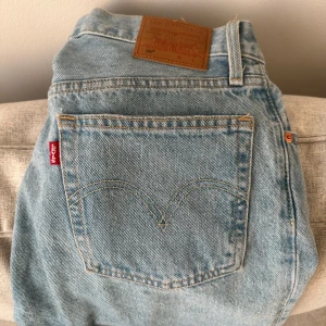 Blå jeans från levis  - Jeans från levis, modell 501🌸🌸