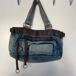 Jeans väska - Fick av en vän söt p bra skick 
