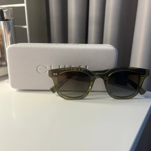 Chimi glasögon  - Säljer detta as coola chimis i modellerna 08 och 02. De är i princip oanvönda.  Nypris 1200. Mitt pris 500 st