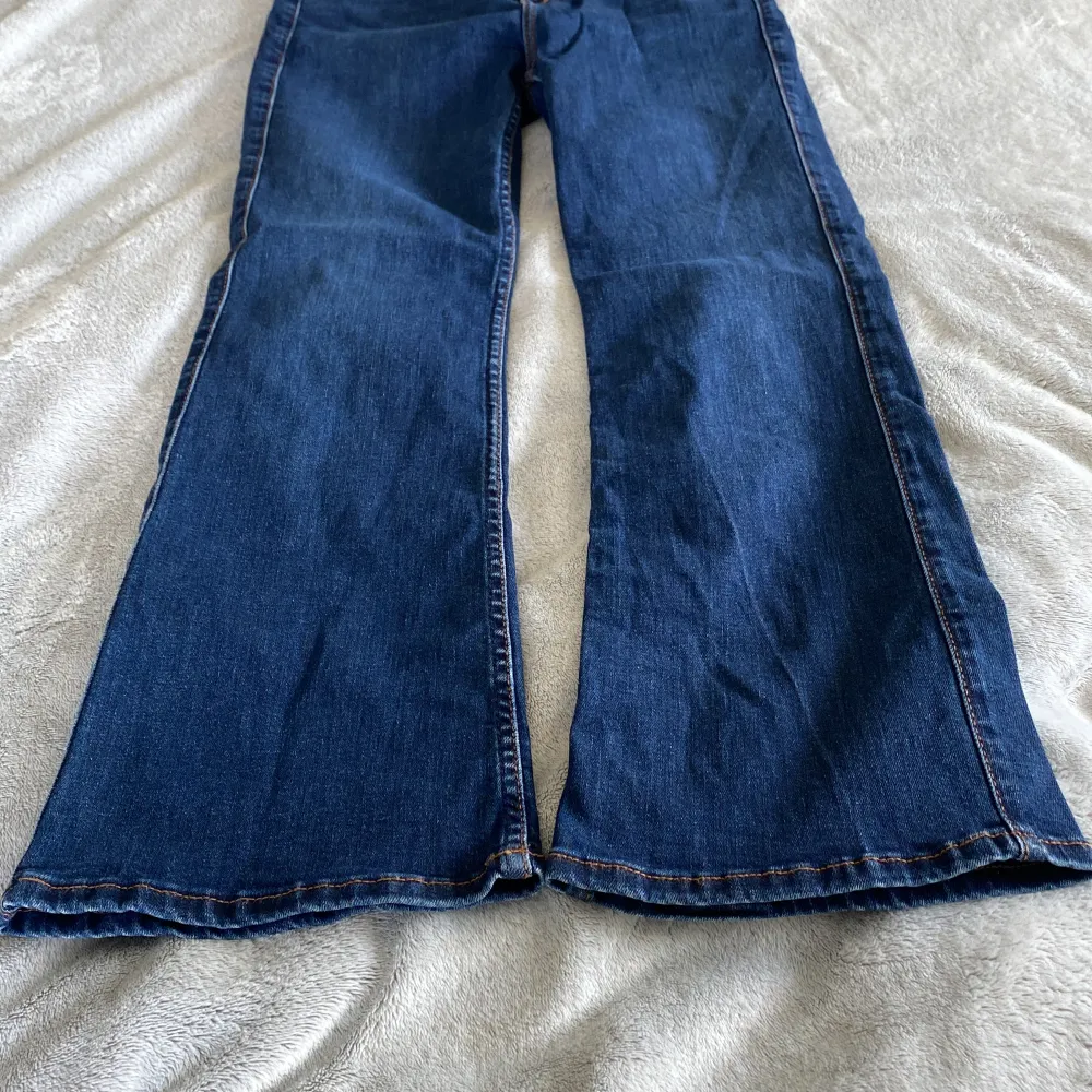 Breese Kicked jeans från Lee, W26 L31. Aldrig använda, sitter som en smäck med stretch. Jeans & Byxor.