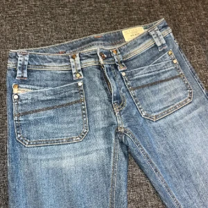 Diesel jeans - Storlek W27, nästan helt oanvända, köpte i Tyskland. Lågmidjade