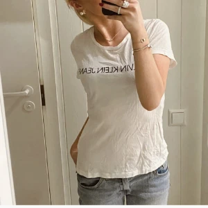Calvin klein t-shirt  - Så fin tröja, 10/10 skick ❣️