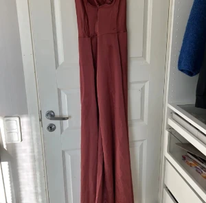 Finklänning  - Använd 1 gång i gott skick 