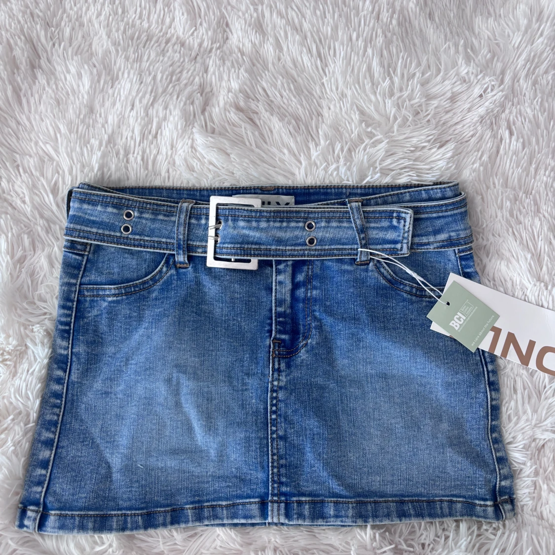 Lågmidjad kjol  - 90