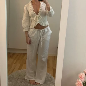 Kofta - Söt kofta storlek m men sitter mer som en xs/s. 