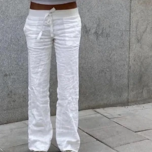 Alobha linnebyxor s - Helt nya med lapp och förpackning i storlek s  Säljer då de var för långa 