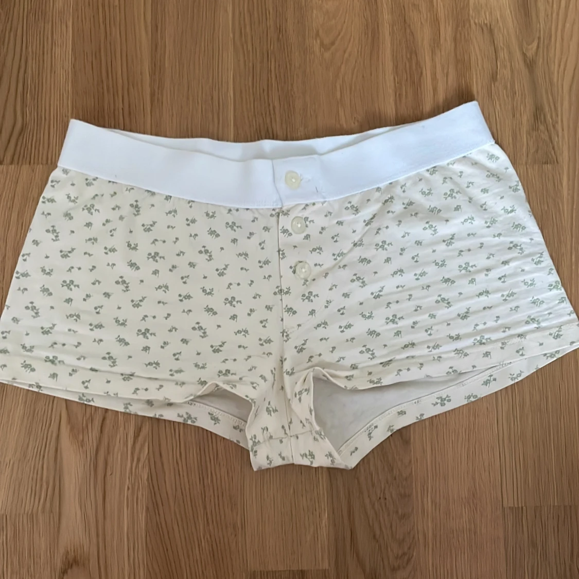 Brandy Melville shorts 