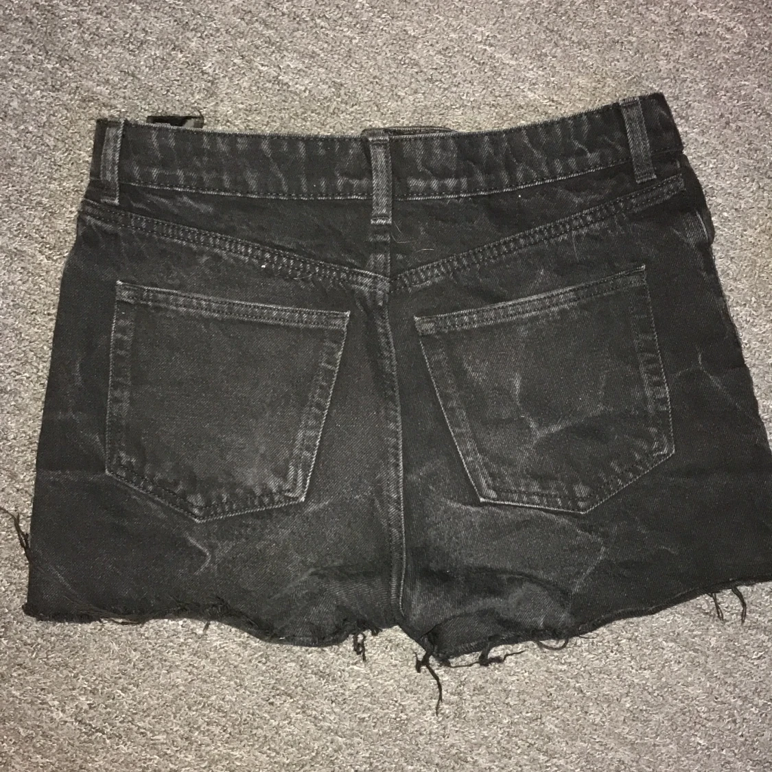 svarta jeans shorts  - 90