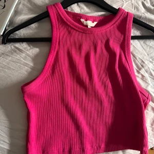 Top - Pink top 