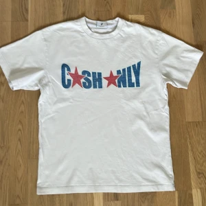 Cash Only T-Shirt - Strl M. Bra skick, inga skador. 