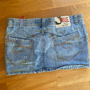 Vintage jeanskjol - Supersöt minikjol i bra skick🫶