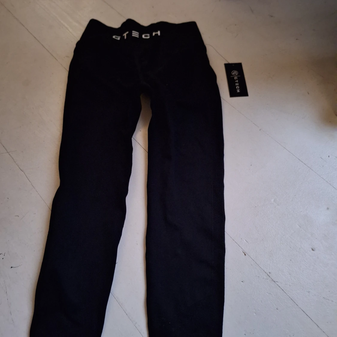 träningstights med scrunch - 90