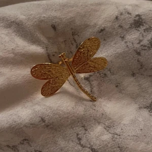 Ring - Säljer nu min så snygga och justerbara/rostfria trollsländring helt ny från MALEDIN 💖