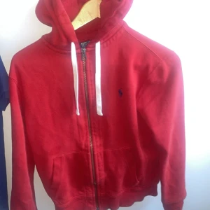 Polo kofta  - Polo kofta röd xs äkta 