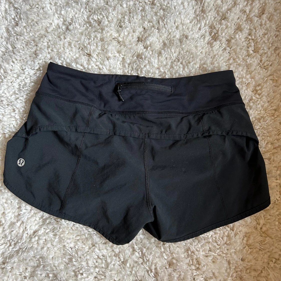 Lululemon tränings shorts