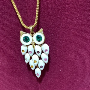 Mycket vackert ugglehalsband - Mycket vackert ugglehalsband