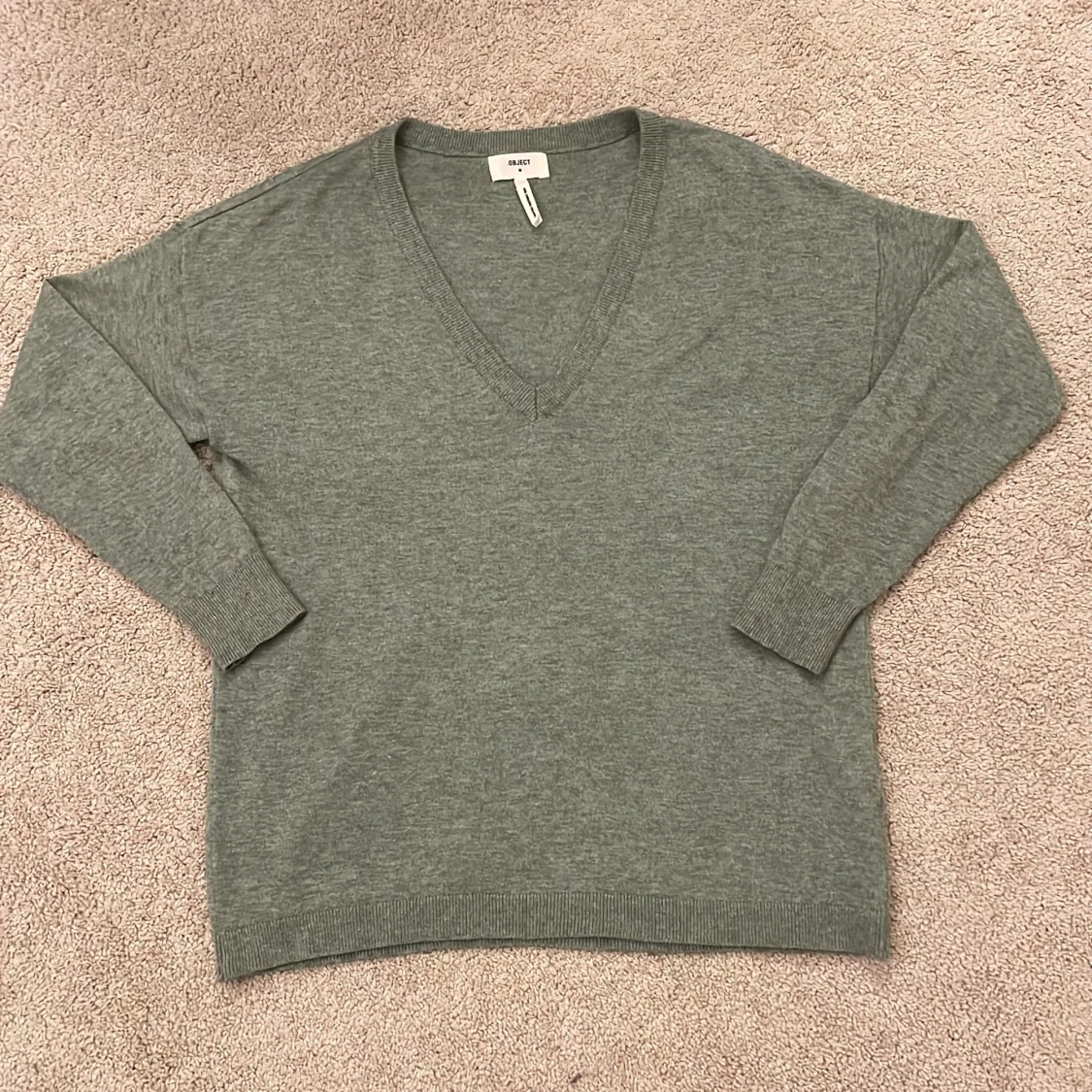 OBJECT finstickad tröja