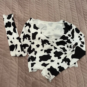 komönster tröja - storlek s