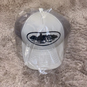 Corteiz keps - Helt ny, aldrig använd. Pris kan diskuteras vid snabb affär.