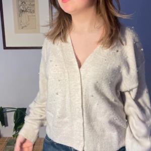 Blus med pärlor - Jättesöt blus! Knappt använd