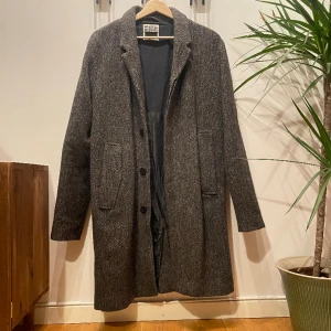 Stylish Weekday coat - Warm coat from Weekday, in decent shape.