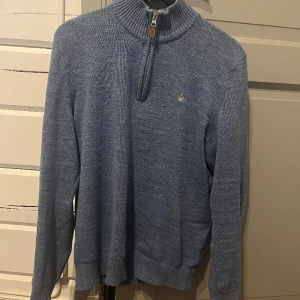 Morris Randall Half zip  - Morris tröja inte använd så mycket  Bra skick  Väl bevarad den har inte legat i en hög på golvet 