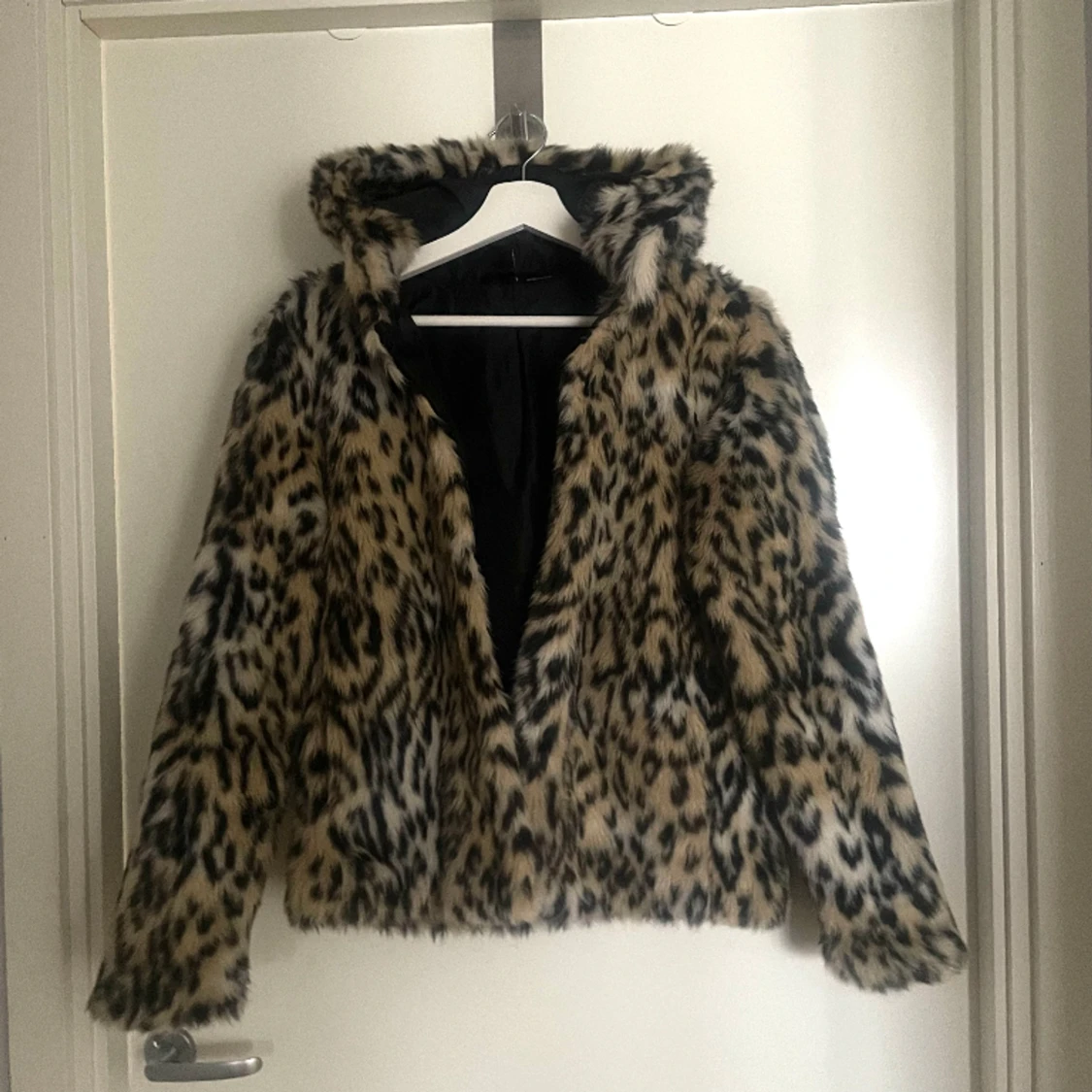 Leopard pälsjacka 