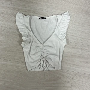 Zara linne - Säljer detta supersöta linnet från sara🩷