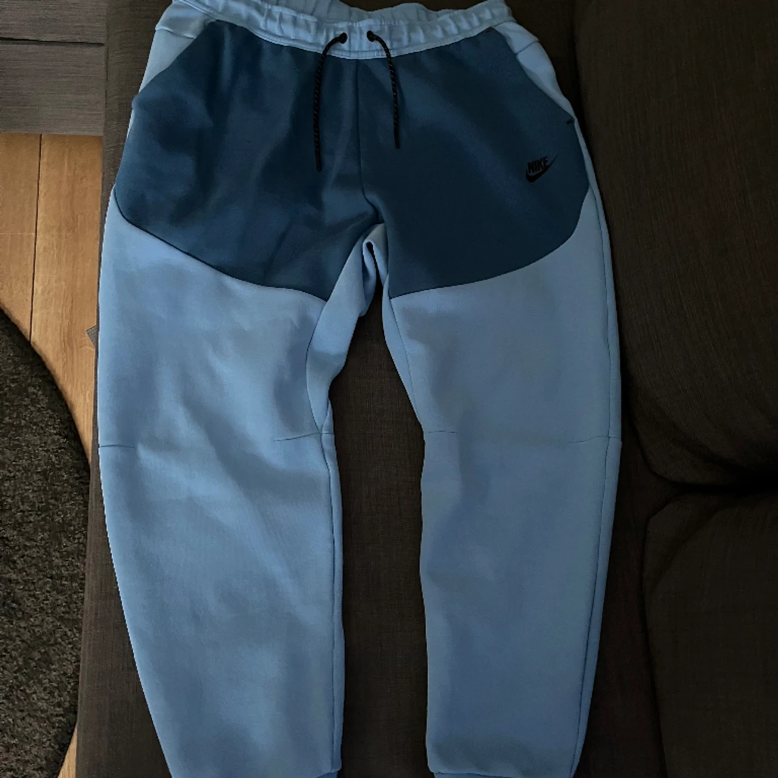 Nike tech fleece byxor