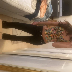 Topp - Snygg topp med drag kedja. Aldrig använd så bra skick❤️ storlek S 