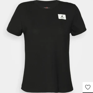 Jordan t-shirt  - Super fin tröja!! Andvänd fåtal gånger😝