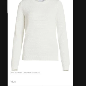 Stickad tröja - Skit fin stickad tröja från vila💕har använt cirka 5 gånger och nu är den för liten🩷