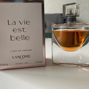 La vie est Belle  - Det mesta kvar. 