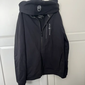 Sail racing hoddie - Superfin sail racing hoddie i nyskick💕 Storlek 170. Originalpris 999kr. 