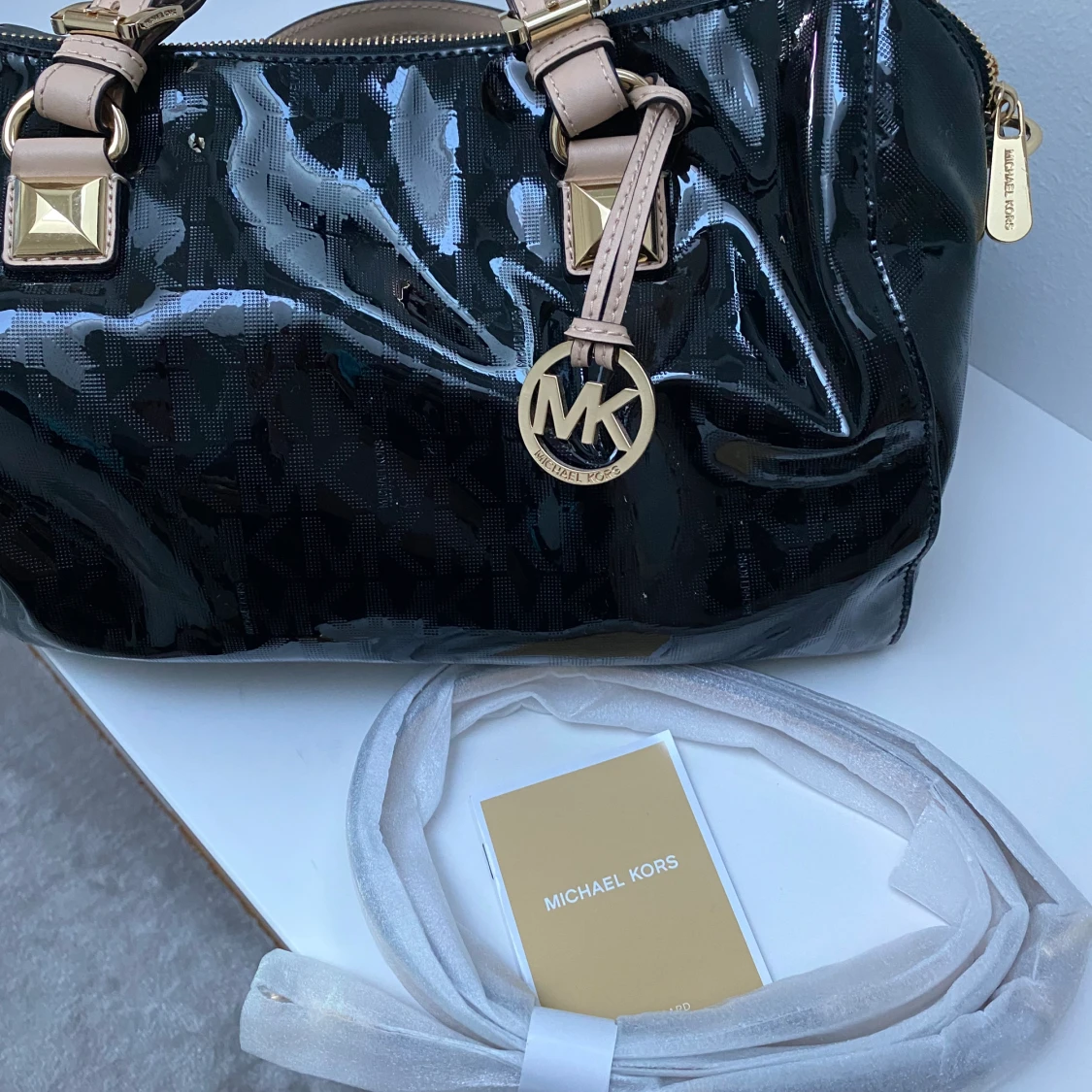 Ny Michael Kors väska - 92