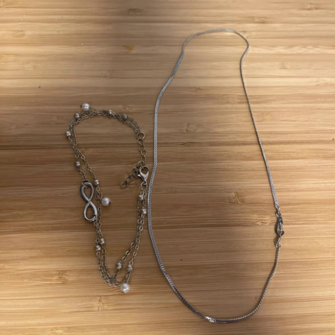 Smycken, halsband/ kedja och fotlänk