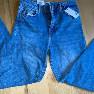 Ett par fina oanvända jeans från Lager157💗
