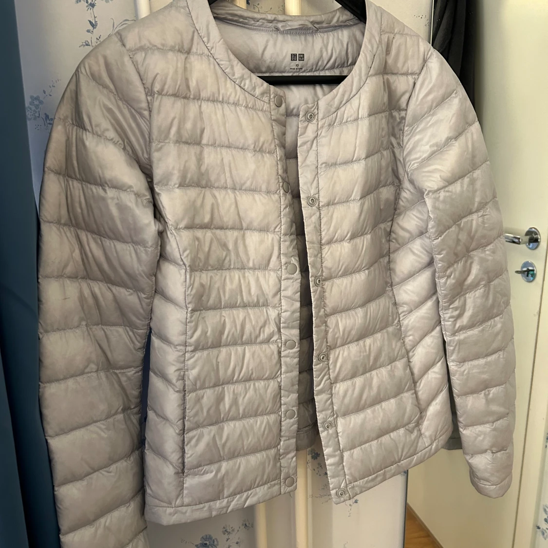 Uniqlo jacka grå  - 90