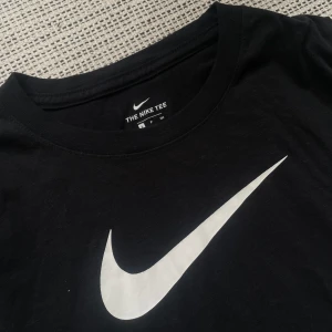 Nike t shirt  - Bara använd ett fåtal gånger, inga defekter 