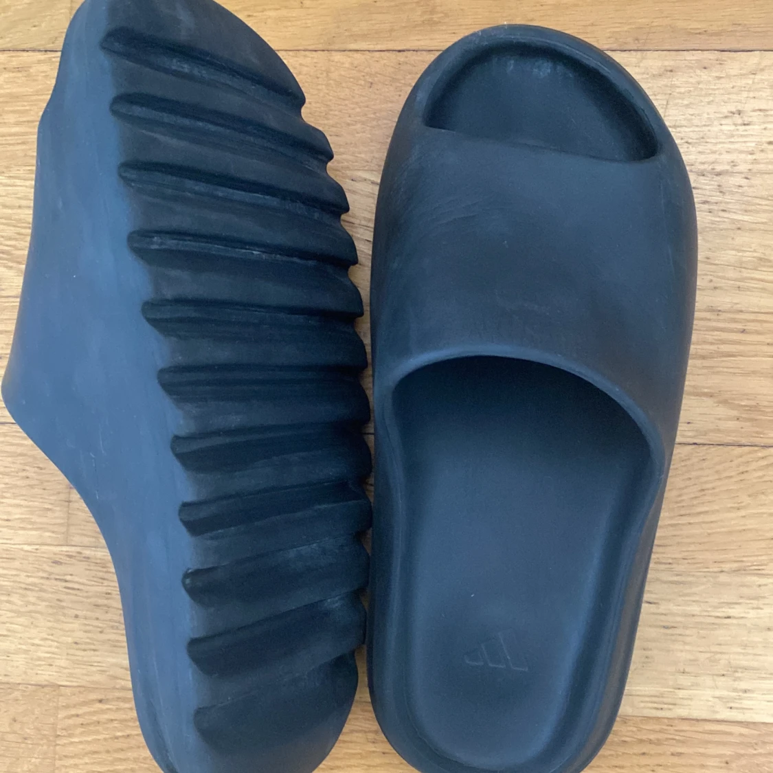 Yeezy Slides - 91
