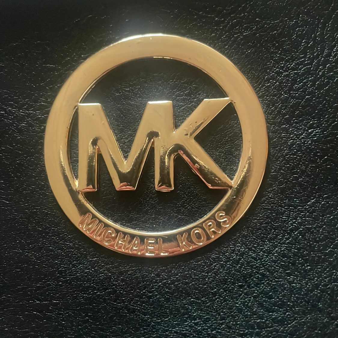 En till liten Michael kors väska - 90