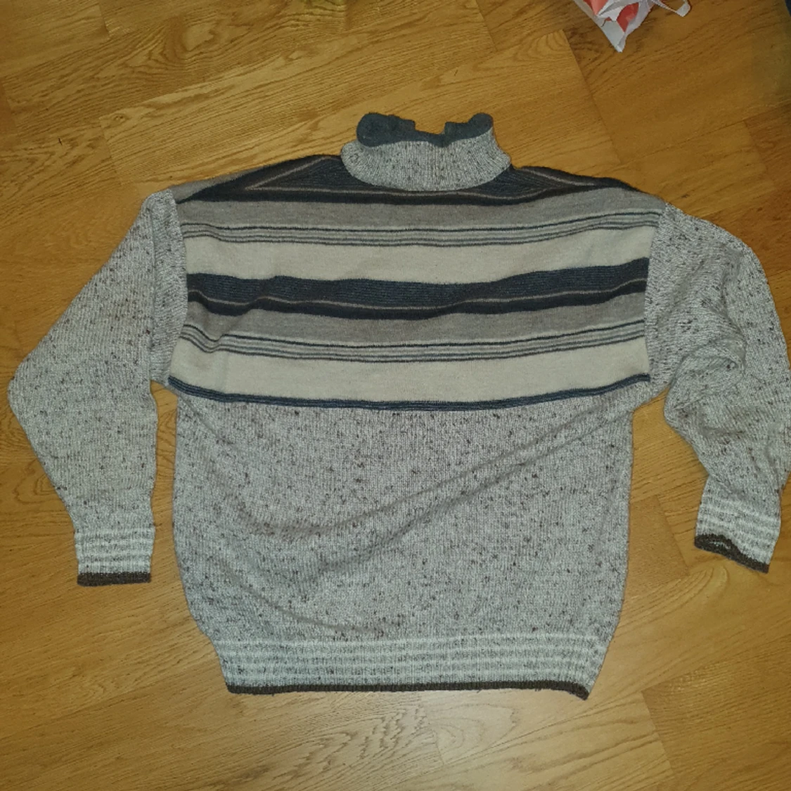 Ivanhoe stickad - 91