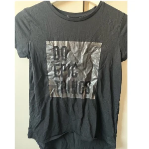 T-shirt  - Använd men inget fel på den 