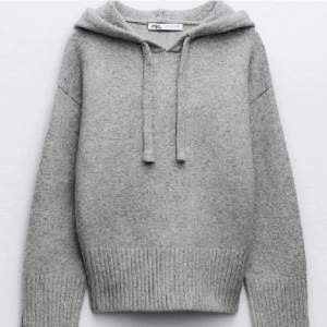 SVINSNYGG och eftertraktad stickad hoodie från zara💞slutsåld på hemsidan💓inga defekter och använd fåtal gånger🎀