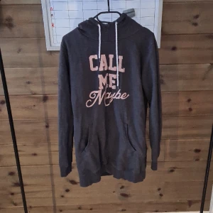 Lång huvudtröja - Fint begagnat skick