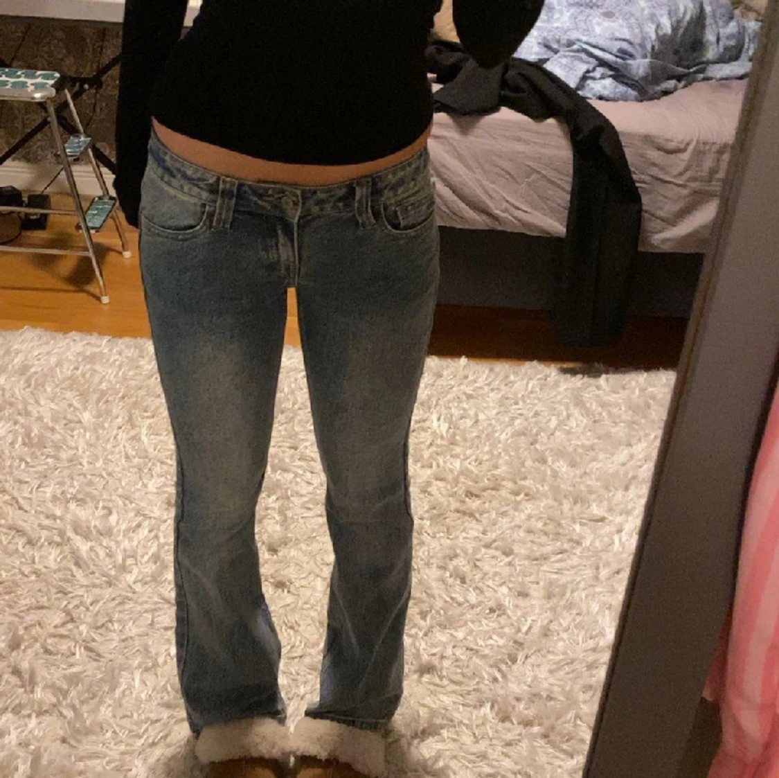 Lågmidjade bootcut jeans