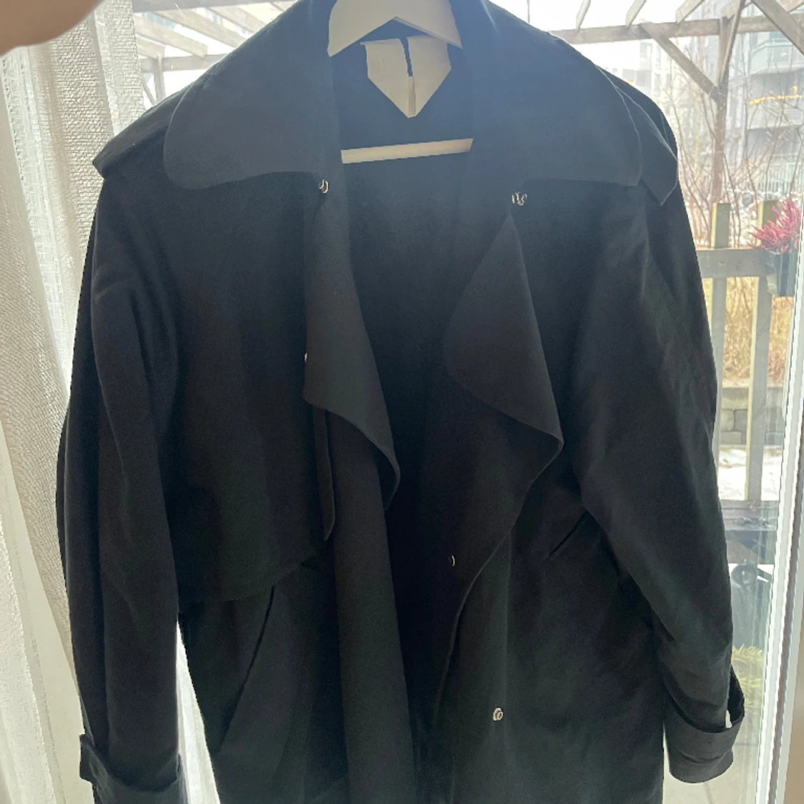 Arket trench svart - 90