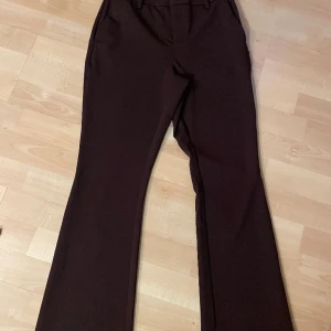 Nelly kostymbyxor - Köpt på Nelly, storlek XS knappt använda.
