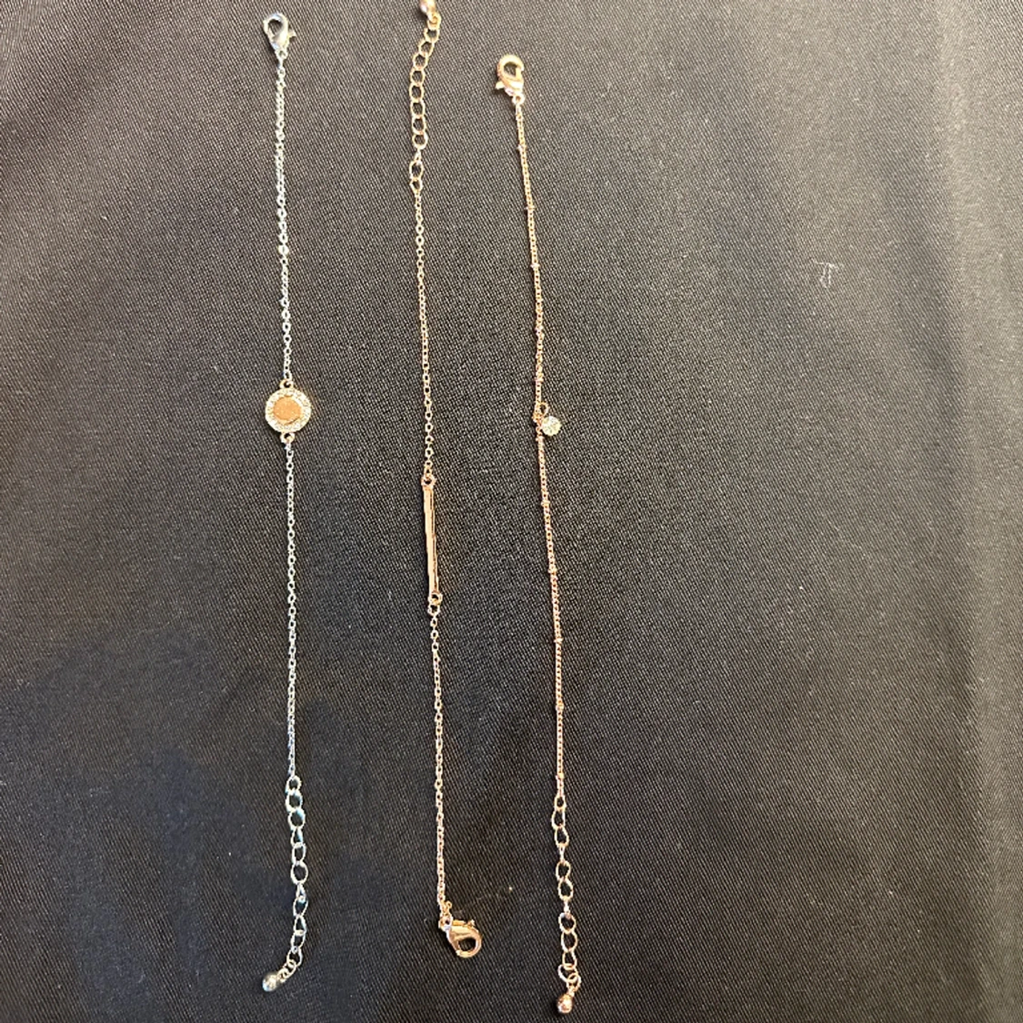 3 snygga rosearmband  - 90